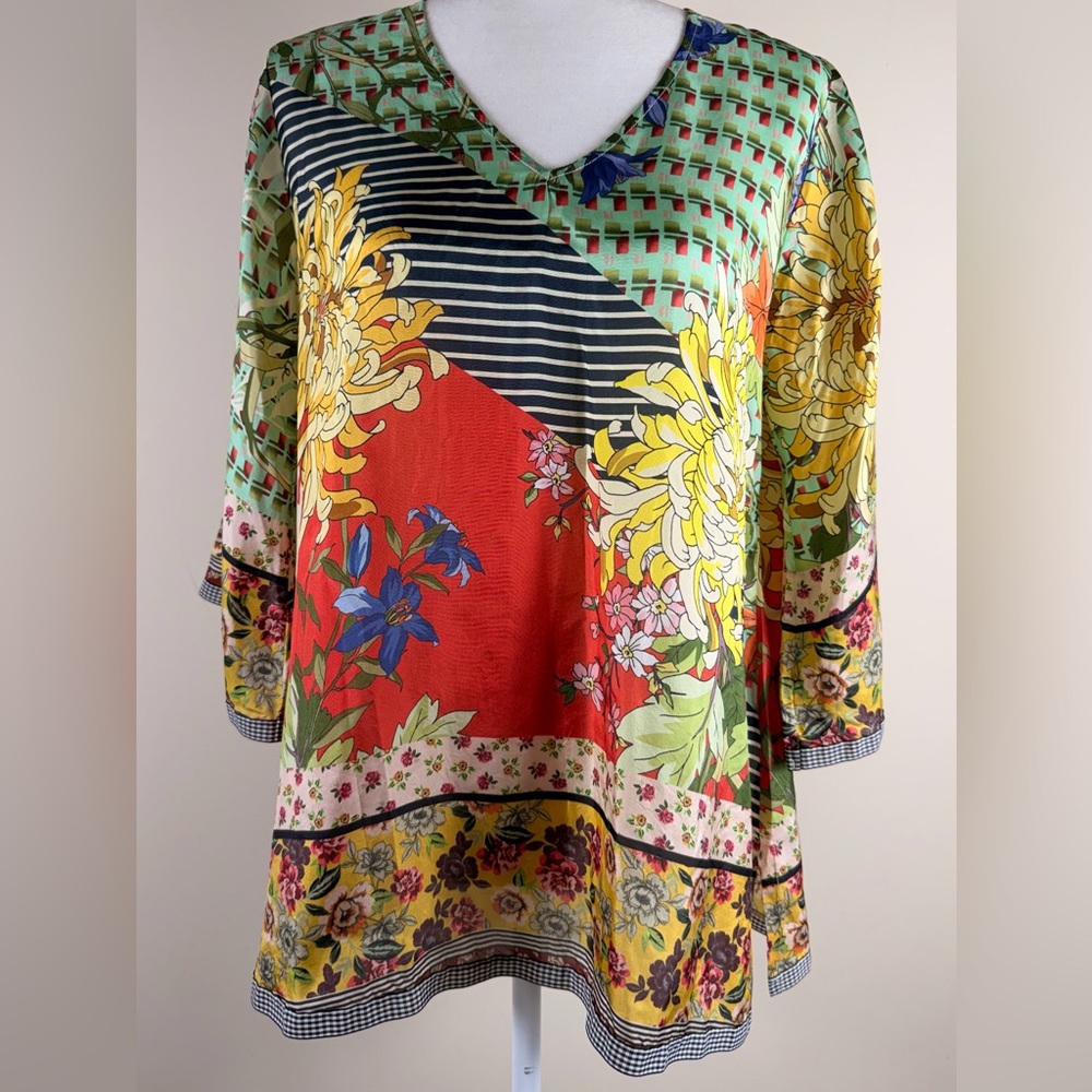 Johnny Was Multicolor Floral V-Neck Silk Tunic, Size Small, NWOT